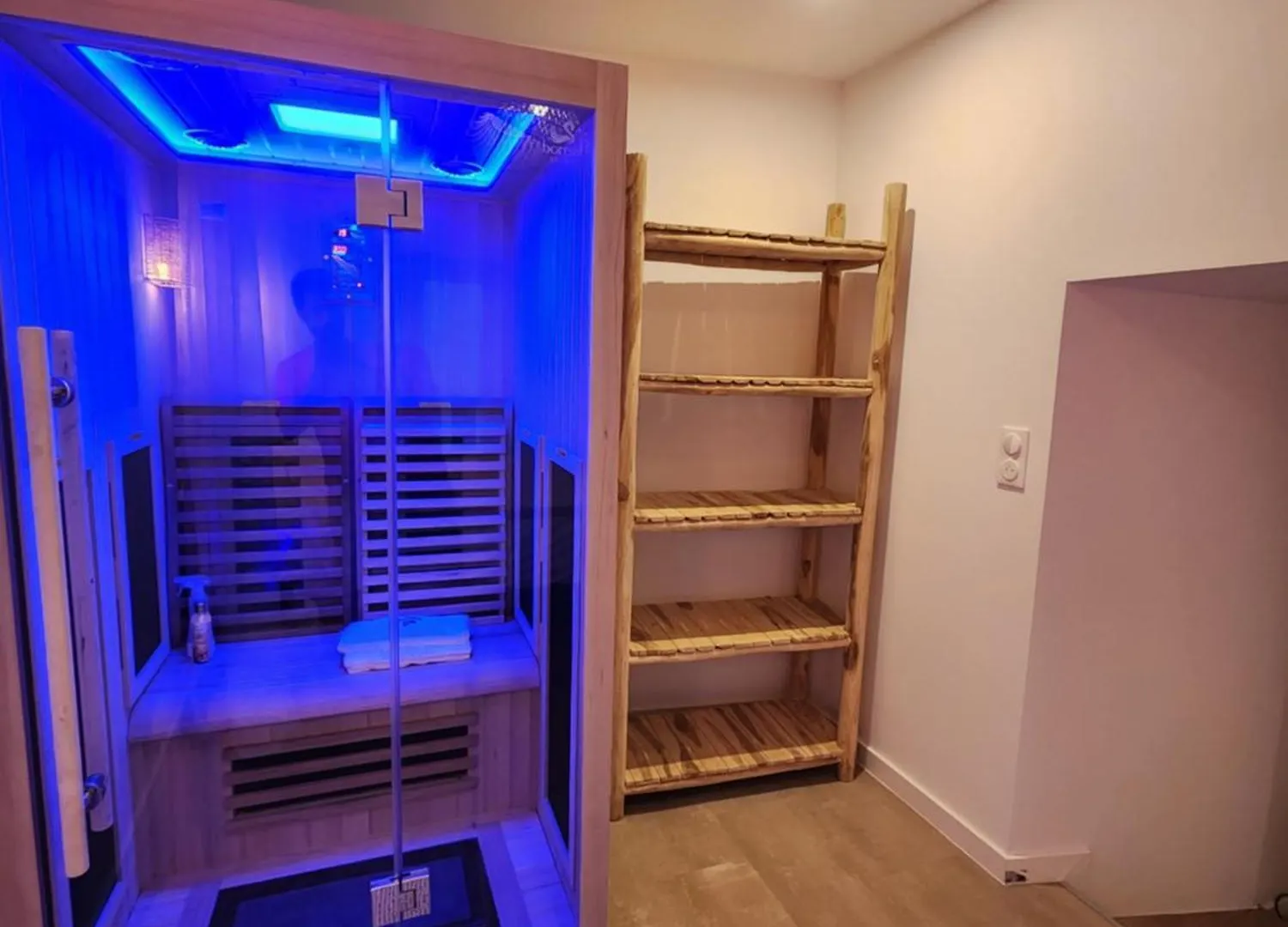 Zen Room - Havre De Paix contacts